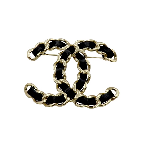 黑色皮革 金色鍊帶 雙C胸針
