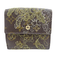 棕色 原花 Dentelle 帆布 刺繡花紋 扣式短夾【LOUIS VUITTON LV 路易威登】 M95395