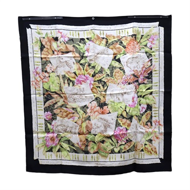 黑/白色 絲綢 方巾 絲巾 45X45【Salvatore Ferragamo 費拉格慕】
