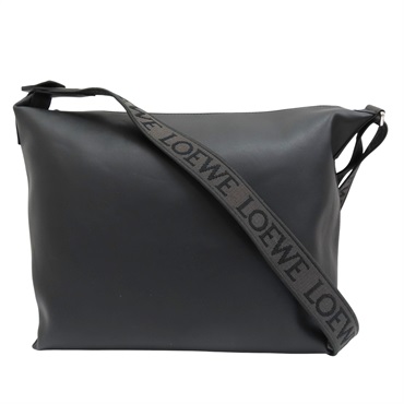 黑色 小牛皮 Cubi 肩背包【LOEWE 羅威】