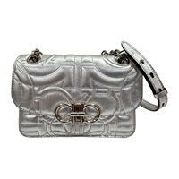 銀色 牛革 Gancini 肩背包【Salvatore Ferragamo 菲拉格慕】