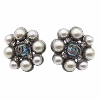 灰珠 圓型 針式耳環【CHANEL 香奈兒】
