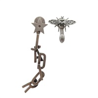 金屬 蜜蜂 字母 不對稱 耳環 【Dior 迪奧 】