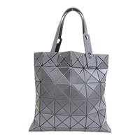 灰色 尼龍 LUCENT MATTE 三角形 手提包【BAO BAO ISSEY MIYAKE 三宅一生】 BB18-AG683