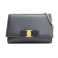 黑色 牛皮 Vara Ribbon 鍊帶肩背包【Salvatore Ferragamo 費拉格慕】 AU-22/B558