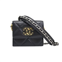 黑色羊皮 19 Mini 鍊帶 肩背包 AP2409【CHANEL 香奈兒】 AP2409