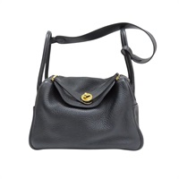 黑色 Clemence 牛皮 Lindy 26 肩背包 T刻 金釦【HERMES 愛馬仕】 H073428CC