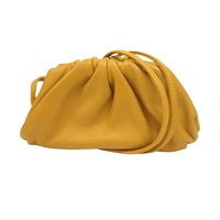 黃色 羊皮 Mini Pouch 零錢包 肩背包【BOTTEGA VENETA 寶緹嘉】 577816