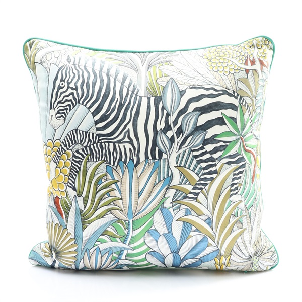 HERMES 愛馬仕 Animaux Camoufles Cushion 靠枕 多色 棉質