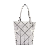 BAO BAO ISSEY MIYAKE 三宅一生 BLOCKY幾何方格6x6 肩背包 灰白色 PVC塗層帆布 BB58-AG494