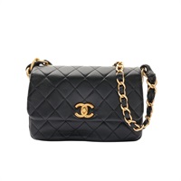 CHANEL 香奈兒 小號翻蓋包 肩背包 黑色 羊皮 金扣 AS4886