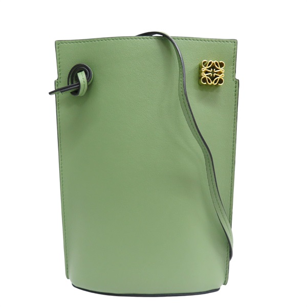 牛油果色 牛皮 Dice Pocket 肩背包【LOEWE 羅威】