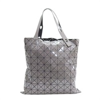 灰色 PVC Prism Metallic Tote 肩背包【BAO BAO ISSEY MIYAKE 三宅一生】 BB08-AG513