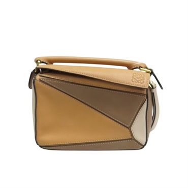 棕色 牛皮 Mini Puzzle 肩背包【LOEWE 羅威】