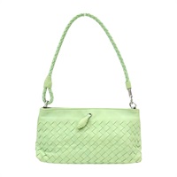 綠色 牛皮 Shoulder Pouch 肩背包【BOTTEGA VENETA BV 寶緹嘉】 120773