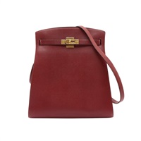 HERMES 愛馬仕 Kelly Sports 肩背包 愛馬仕紅 Courchevel牛皮 ○S刻 金扣