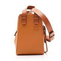 LOEWE 羅威 Compact Hammock 肩背包 棕色 牛皮 A538H13X10