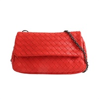 BOTTEGA VENETA BV 寶緹嘉 Veneta 肩背包 紅色 編織羊皮