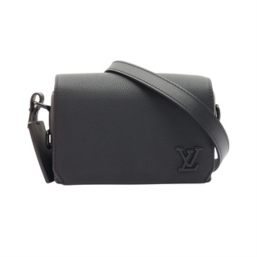 LOUIS VUITTON LV 路易威登 Fastline Wearable Wallet 肩背包 黑色 牛皮 M82085