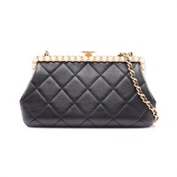 CHANEL 香奈兒 珍珠手拿包 肩背包 黑色 菱格紋羊皮 金扣 AS5912