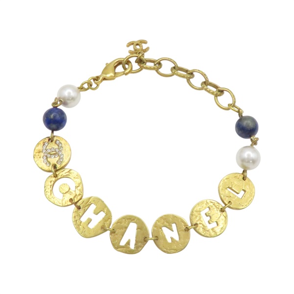 金色鍍金 藍/白珍珠 水鑽 Gold Pearl Initial Bracelet 圓牌字母 手鍊【CHANEL 香奈兒】