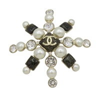 黑色壓克力 白珠 放射狀 胸針【CHANEL 香奈兒】