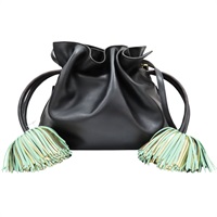 黑色 牛皮 Flamenco Clutch Bell Tassel 肩背包【LOEWE 羅威】 A411FC1X17