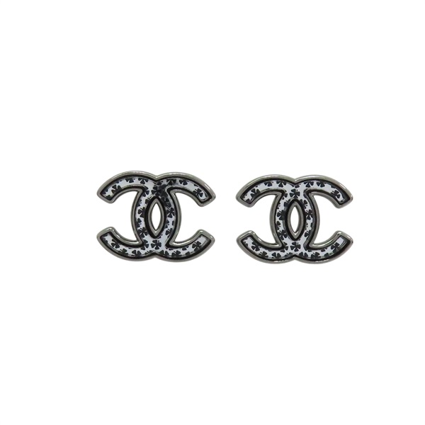 銀色 合金 CC LOGO 四葉草印花 耳環【CHANEL 香奈兒】