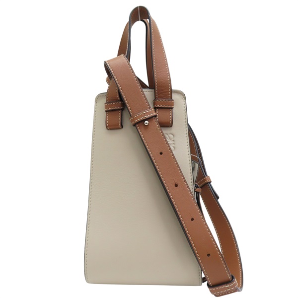 白/棕色 牛皮 Hammock 肩背包【LOEWE 羅威】