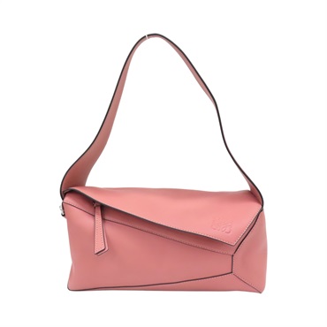 粉色 牛皮 Puzzle Hobo 肩背包【LOEWE 羅威】 A510.J67.X01