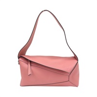 粉色 牛皮 Puzzle Hobo 肩背包【LOEWE 羅威】 A510.J67.X01