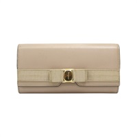 卡其色牛皮 扣式 長夾【Salvatore Ferragamo 菲拉格慕】