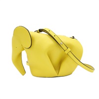 黃色 牛皮 肩背包【LOEWE 羅威】 199.30.M93