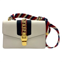 米色/藍/紅色 牛皮 Sylvie 肩背包【GUCCI 古馳】 421882
