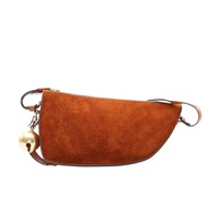 BURBERRY 巴寶莉 Shield Sling 肩背包 棕色 麂皮 8075574