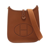 HERMES 愛馬仕 Mini Evelyne 肩背包 金棕色 Clemence 牛皮 B刻 金扣 H069426CK