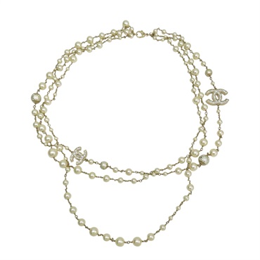 白色圓珠 銀色漆面雙C 項鍊【CHANEL 香奈兒】