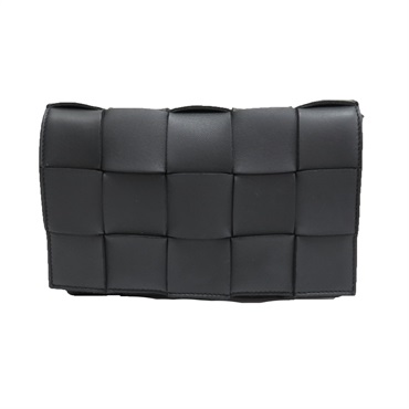 黑色 羊皮編織 CASSETTE 肩背包【BOTTEGA VENETA BV 寶緹嘉】