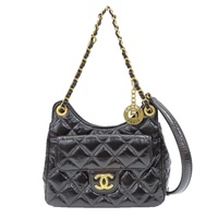 黑色 亮面漆皮 菱格紋 Matelasse Small Hobo Bag 肩背包【CHANEL 香奈兒】 AS3710