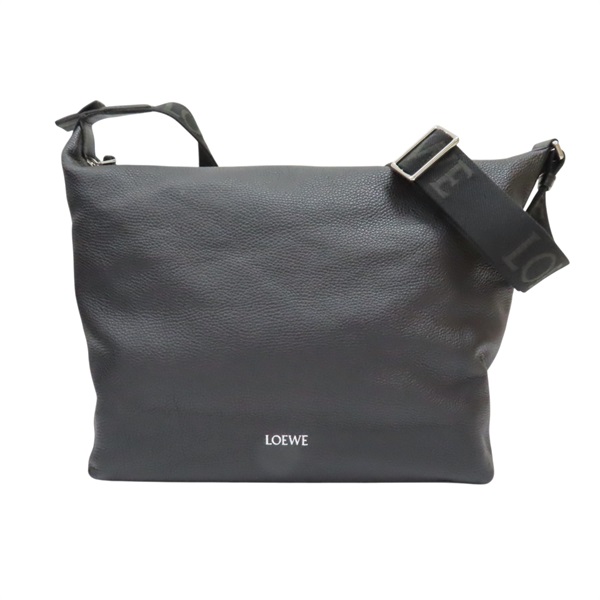 黑色牛皮 Cubi crossbody 肩背包【LOEWE 羅威】 B906K70X22