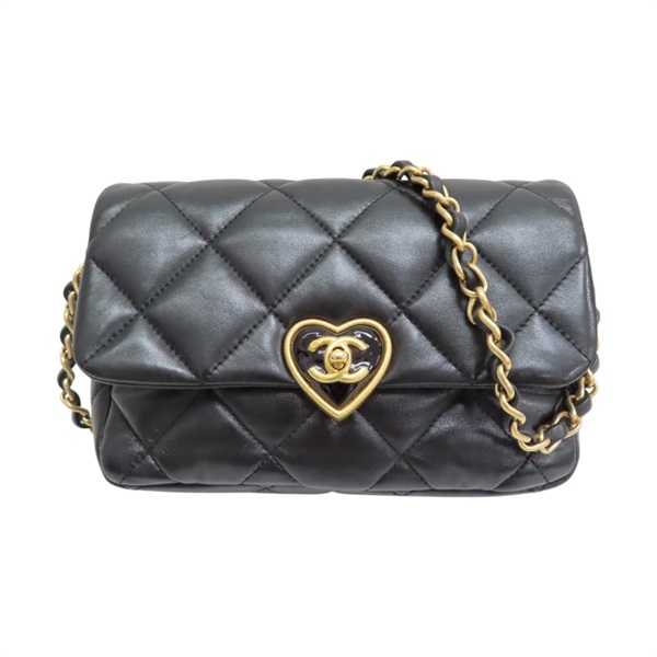 黑色 菱格紋 羊皮 鍊帶 愛心琺瑯釦方 Small Flap 肩背包【CHANEL 香奈兒】 AS3979