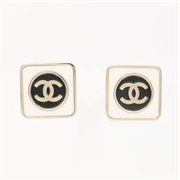白/黑色漆面 金色鍍金 雙C 耳環【CHANEL 香奈兒】