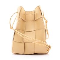 Small Cassette Bucket 肩背包 卡其色 編織牛皮【BOTTEGA VENETA BV 寶緹嘉】 680218