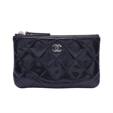 CHANEL 香奈兒 Mini O Case 拉鍊零錢包 黑色 漆皮 銀扣 A82365