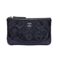 CHANEL 香奈兒 Mini O Case 拉鍊零錢包 黑色 漆皮 銀扣 A82365