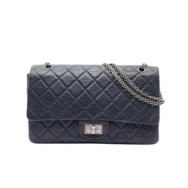 CHANEL 香奈兒 2.55 Maxi 鏈帶 肩背包 深藍色 牛皮 A37590