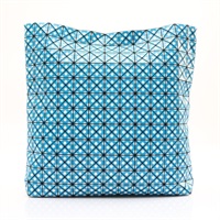BAO BAO ISSEY MIYAKE 三宅一生 手拿包 藍/多色 PVC塗層帆布 BB41-AG931