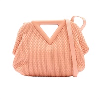 BOTTEGA VENETA BV 寶緹嘉 Small The Point 肩背包 蜜桃色 羊皮