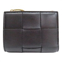 黑色 編織牛皮 Cassette 扣式短夾【BOTTEGA VENETA BV 寶緹嘉】 742698