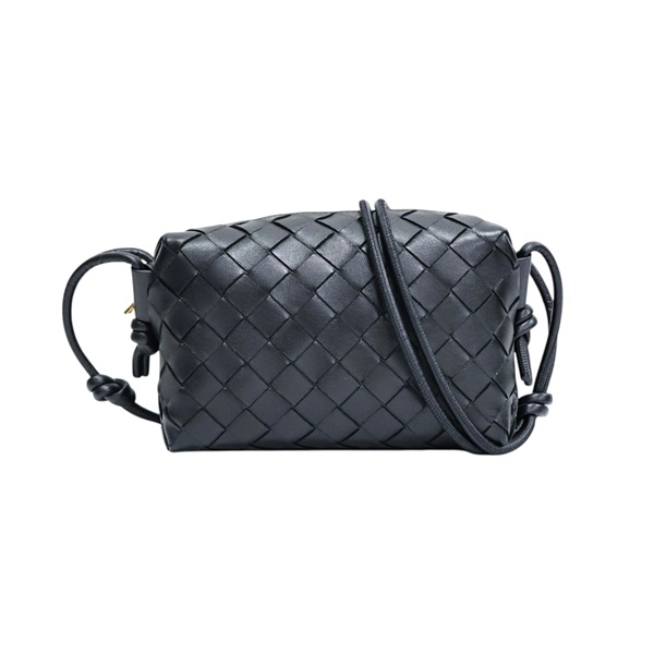 黑色 編織羊皮 Mini Loop Camera 肩背包【BOTTEGA VENETA BV 寶緹嘉】 723547